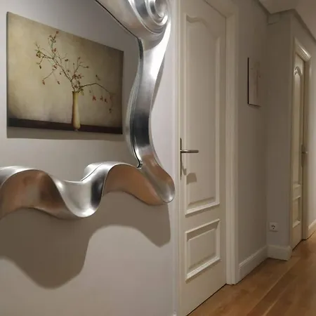 アパート Refugio Familiar En Gros Zurriola A 10 Minutos Ess02855