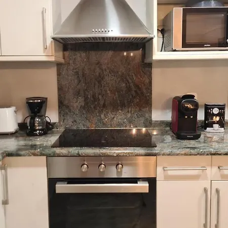 Refugio Familiar En Gros Zurriola A 10 Minutos Ess02855 Apartman