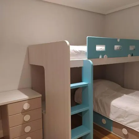 Refugio Familiar En Gros Zurriola A 10 Minutos Ess02855 San Sebastián
